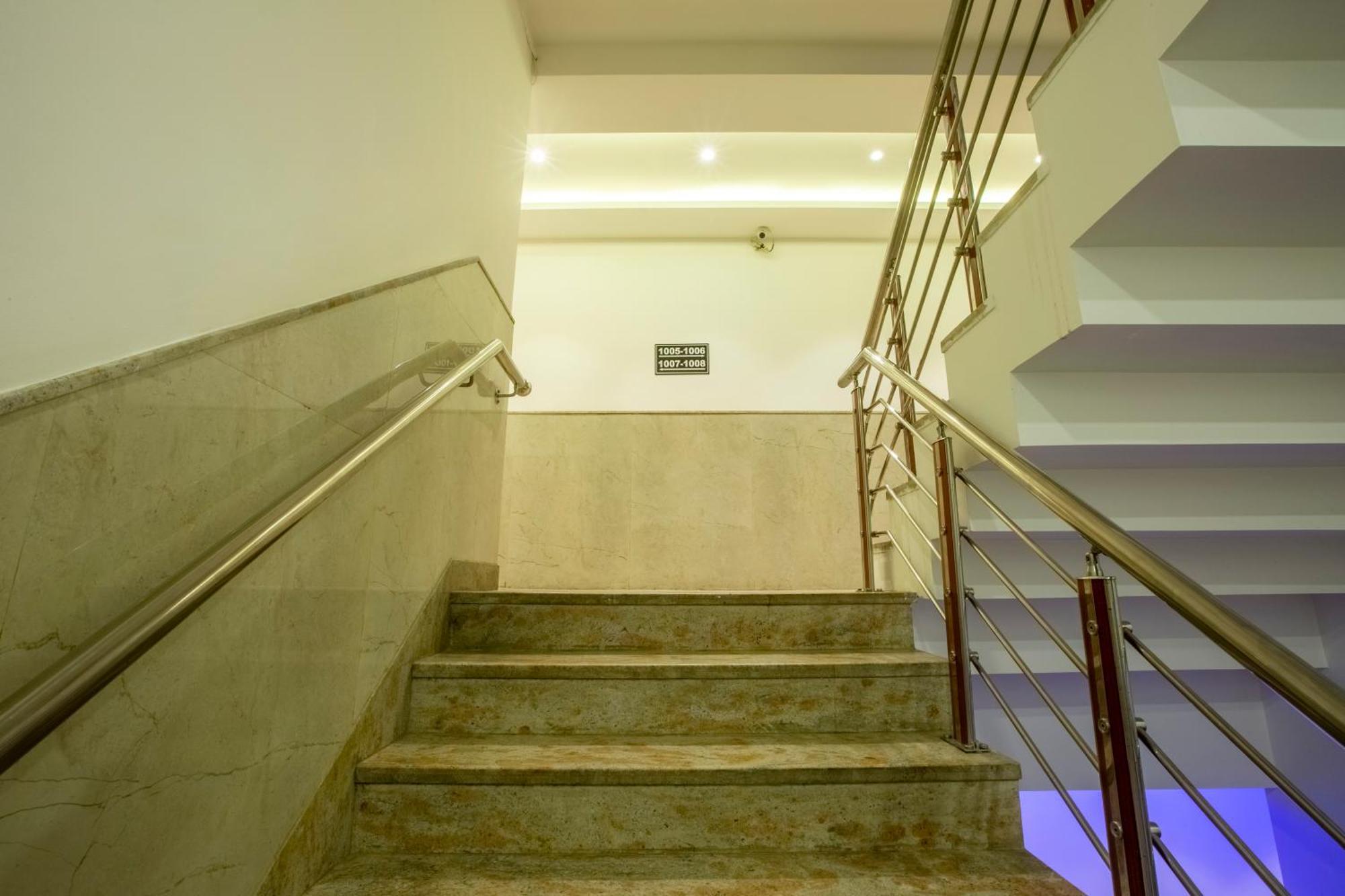 Hotel Arch Suites - Near Aerocity Нью-Делі Екстер'єр фото