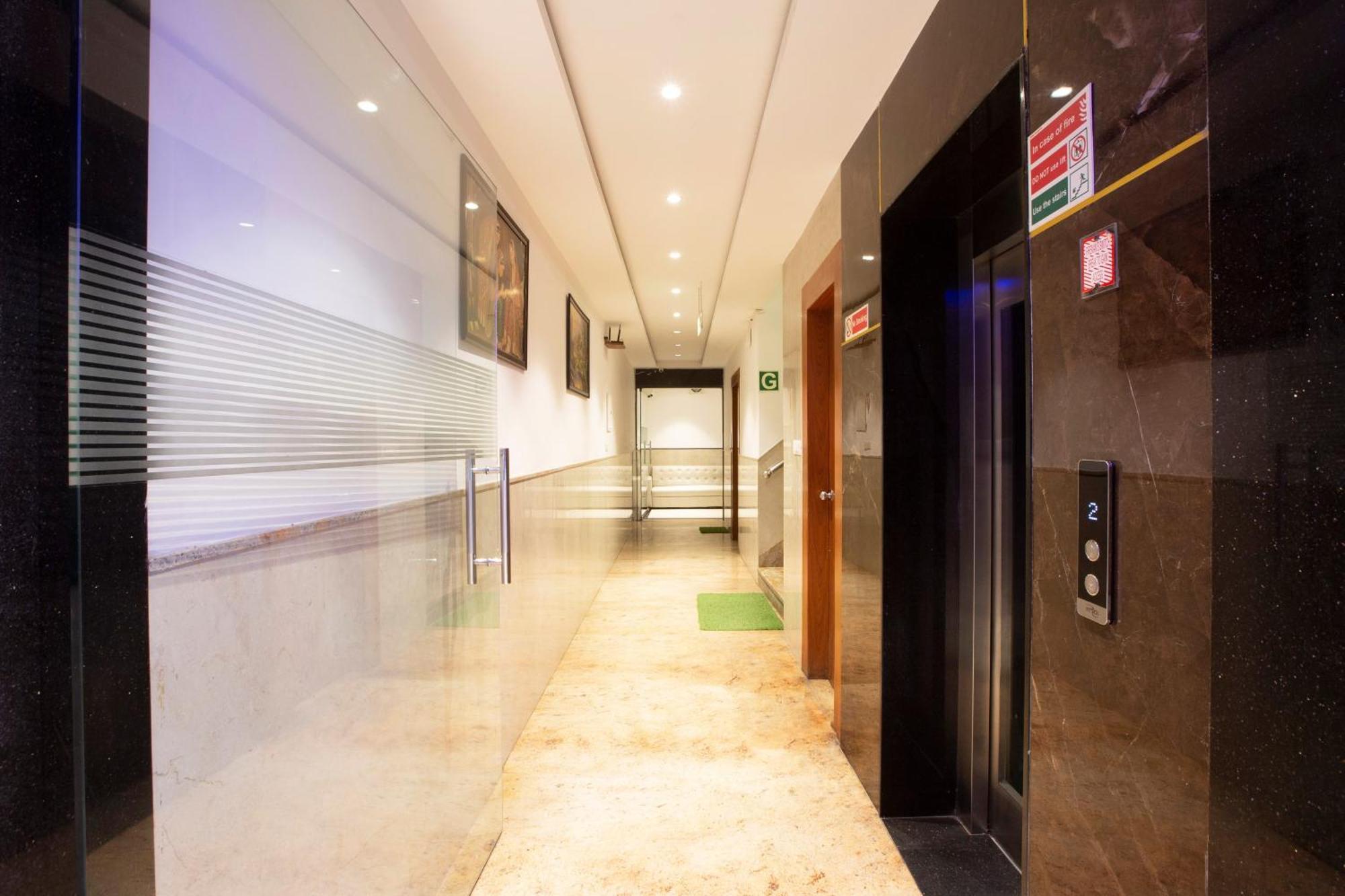 Hotel Arch Suites - Near Aerocity Нью-Делі Екстер'єр фото