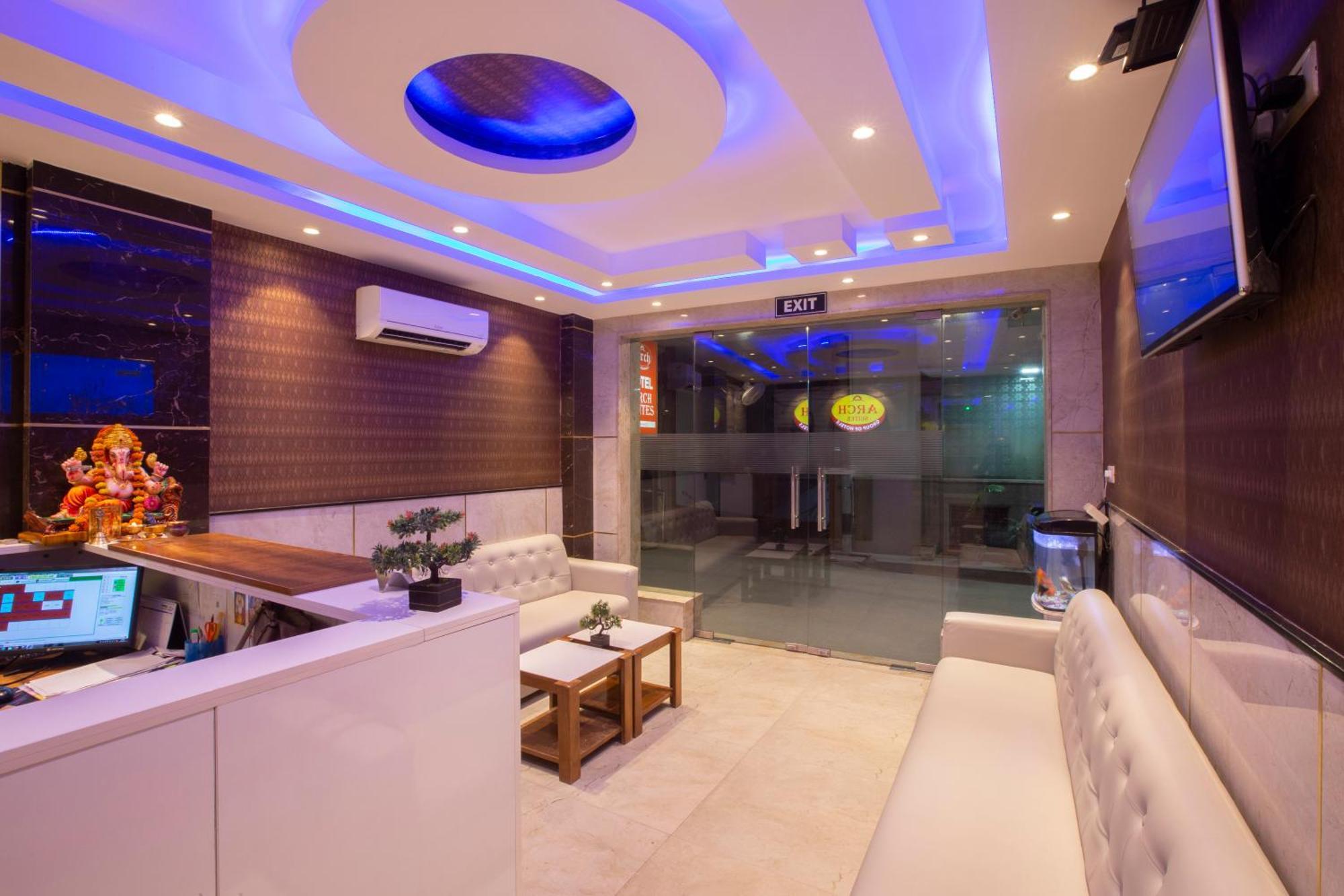 Hotel Arch Suites - Near Aerocity Нью-Делі Екстер'єр фото